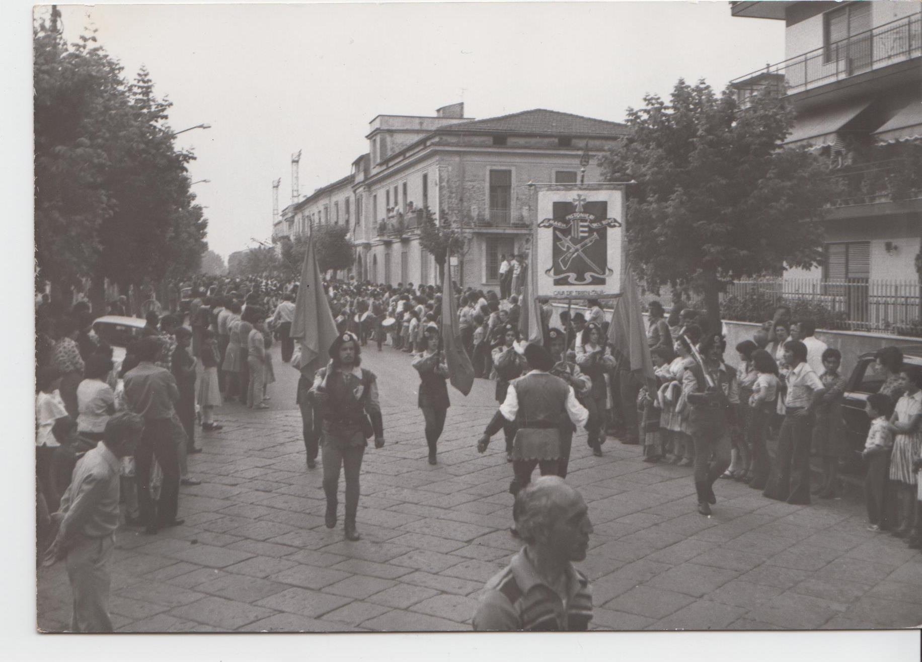 1976 (2)